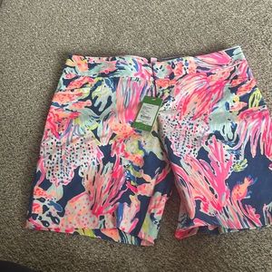Lilly Pulitzer Gardinia shorts NWT 8